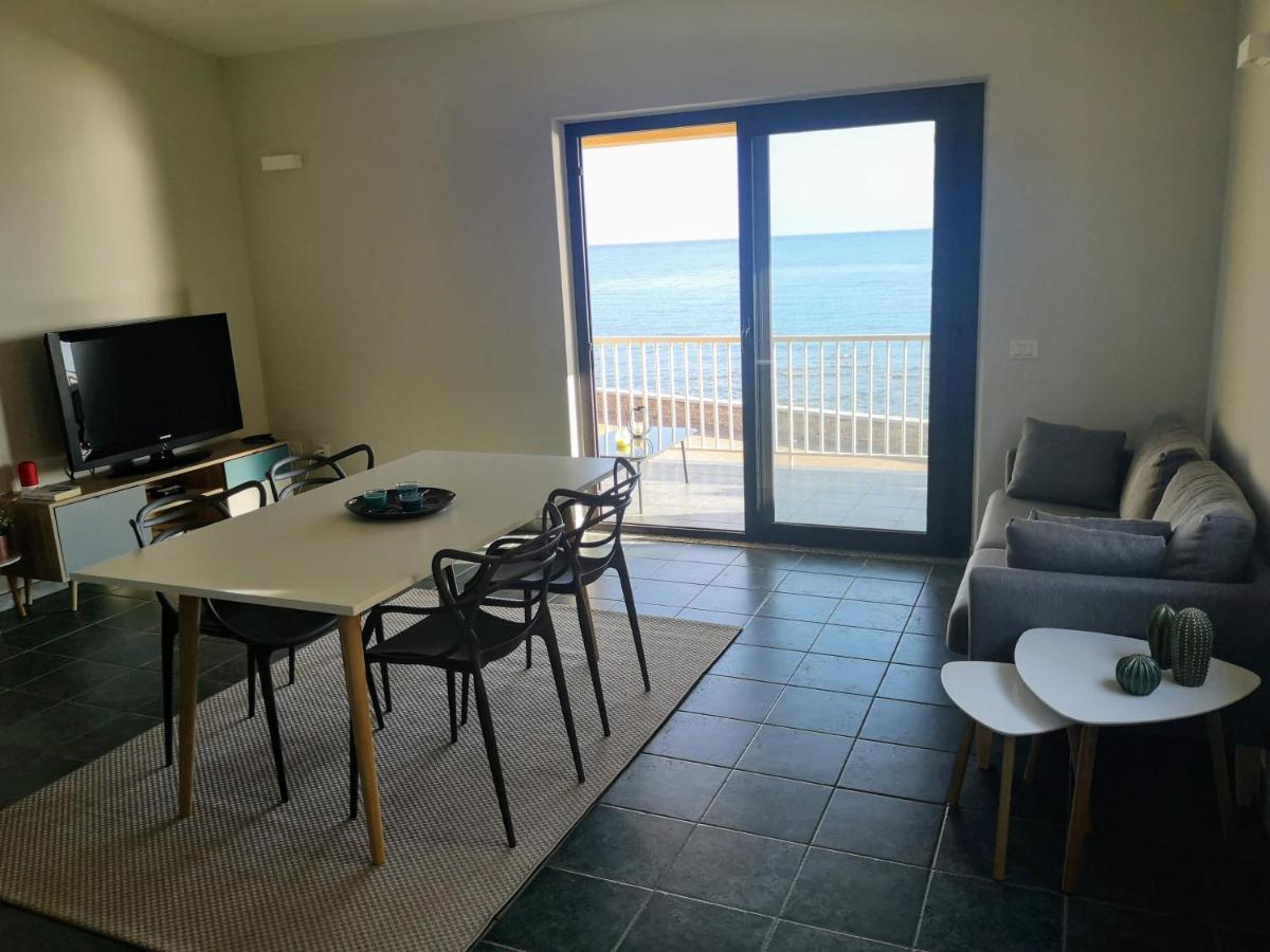 Villa Casa Con Terrazza Fronte Mare Santa Lucia  Exterior foto